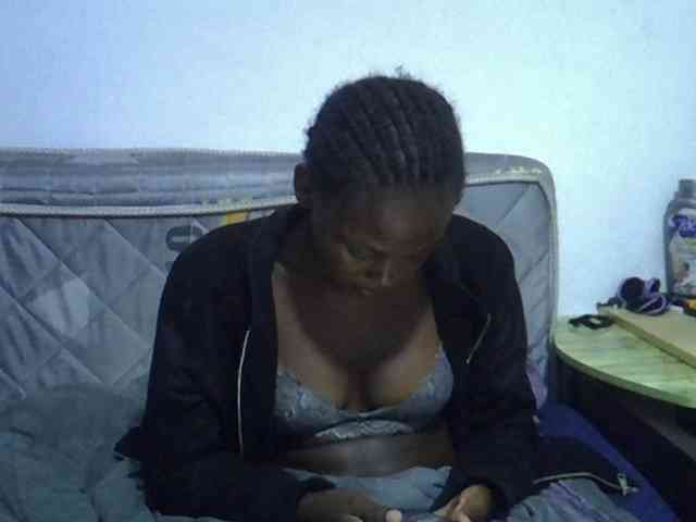 Sexybeiby1 webcam