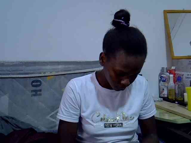 Sexybeiby1 webcam