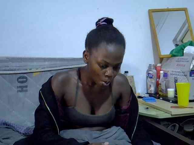 Sexybeiby1 webcam