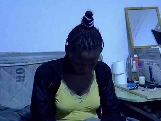 Sexybeiby1 webcam