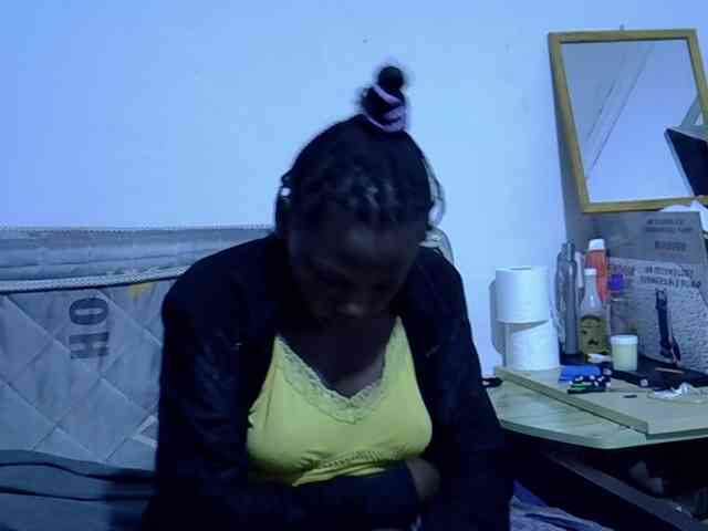 Sexybeiby1 webcam