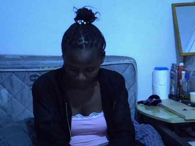 Sexybeiby1 webcam