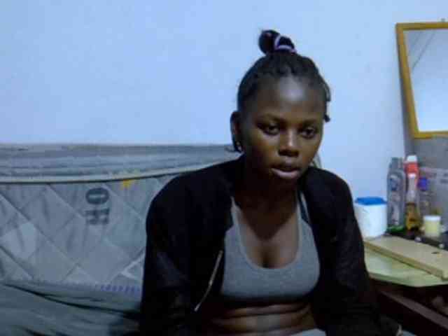 Sexybeiby1 webcam