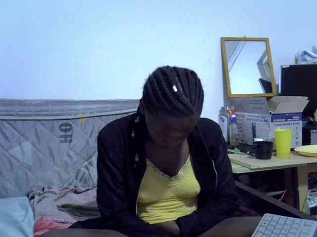 Sexybeiby1 webcam