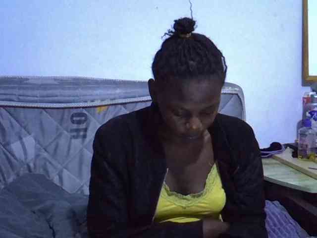 Sexybeiby1 webcam