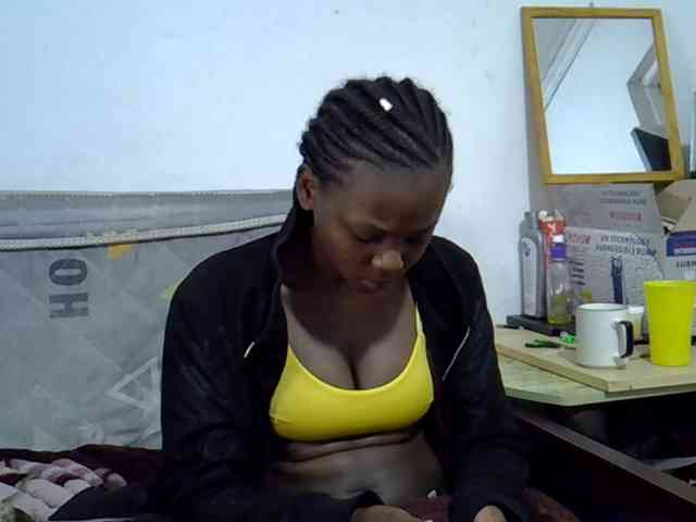 Sexybeiby1 webcam