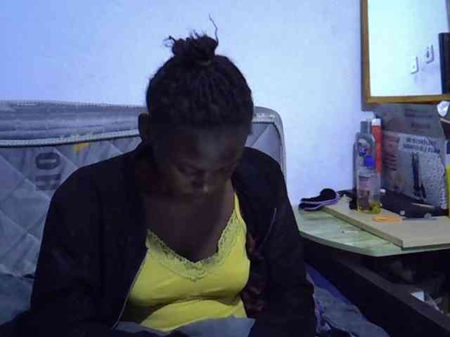 Sexybeiby1 webcam
