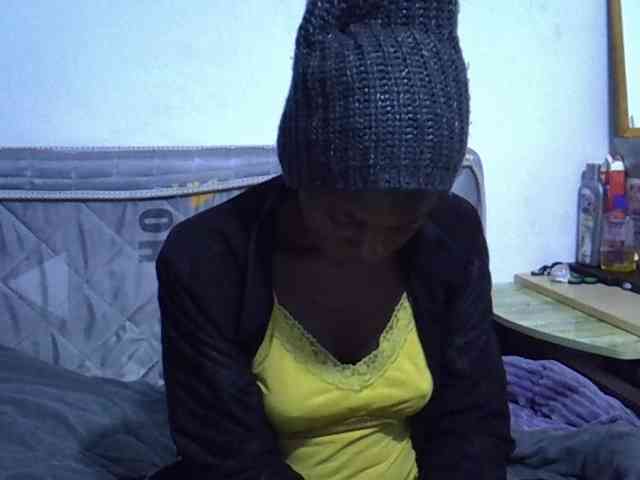 Sexybeiby1 webcam