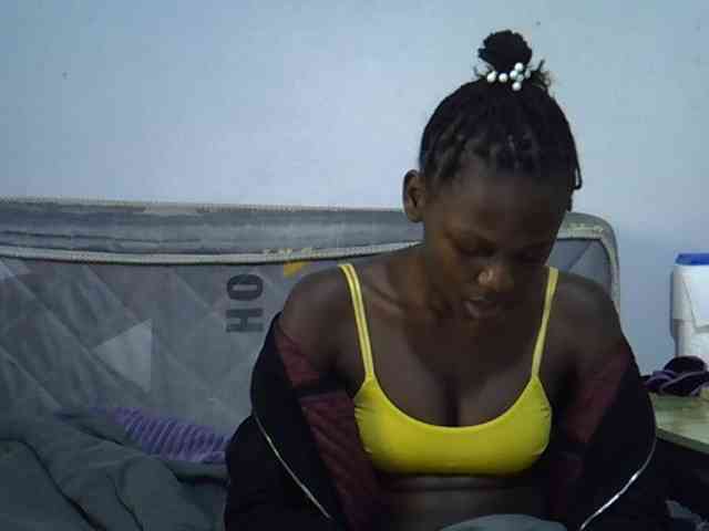Sexybeiby1 webcam