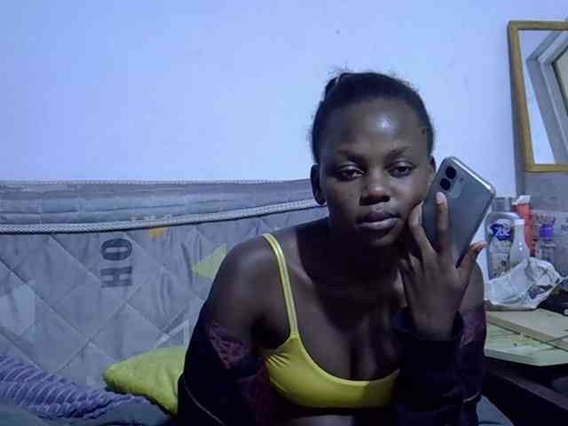 Sexybeiby1 webcam