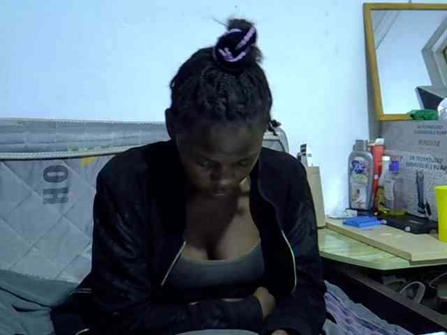 Sexybeiby1 webcam
