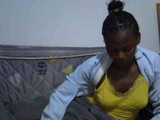 Sexybeiby1 webcam