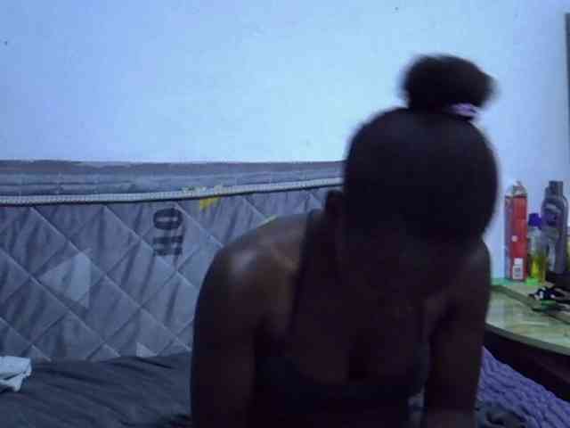 Sexybeiby1 webcam