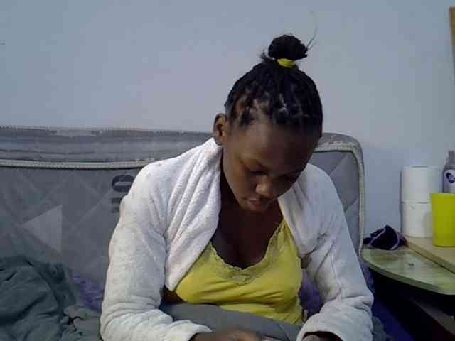 Sexybeiby1 webcam