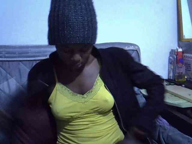Sexybeiby1 webcam