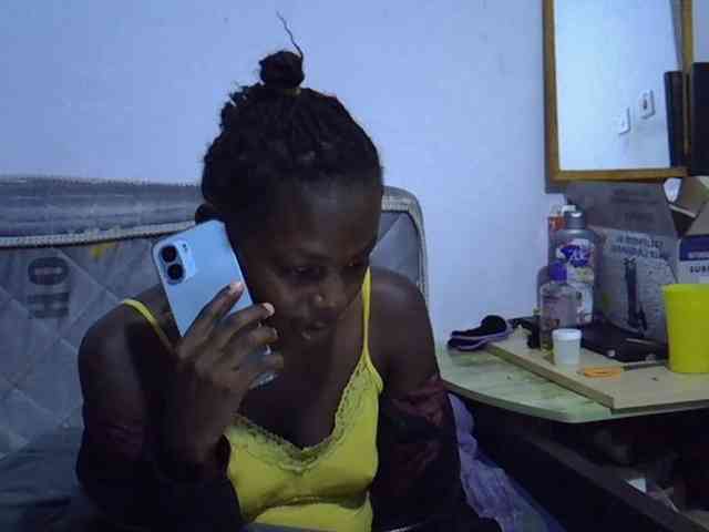 Sexybeiby1 webcam