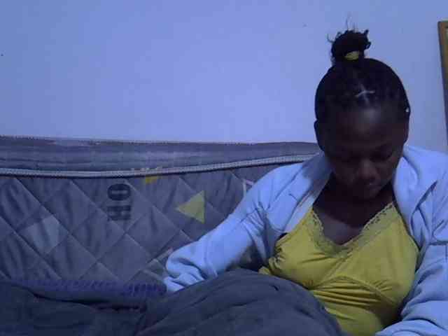 Sexybeiby1 webcam