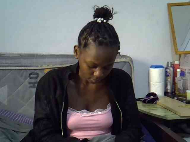Sexybeiby1 webcam