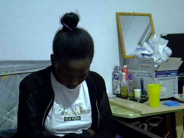Sexybeiby1 webcam