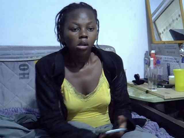 Sexybeiby1 webcam