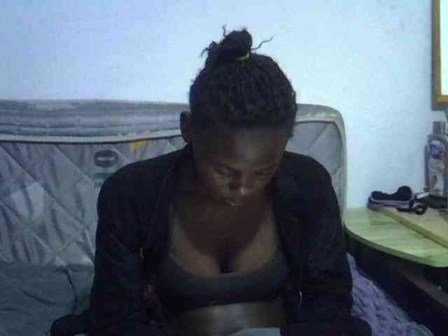 Sexybeiby1 webcam