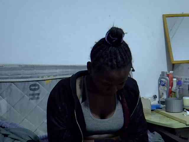Sexybeiby1 webcam