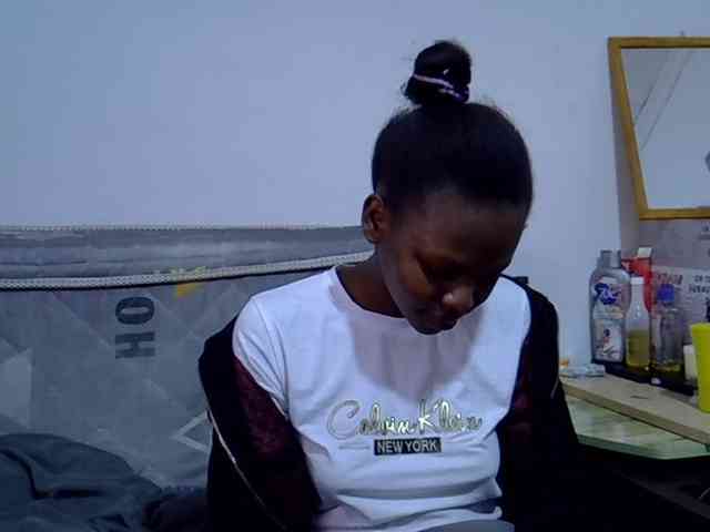 Sexybeiby1 webcam
