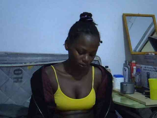 Sexybeiby1 webcam