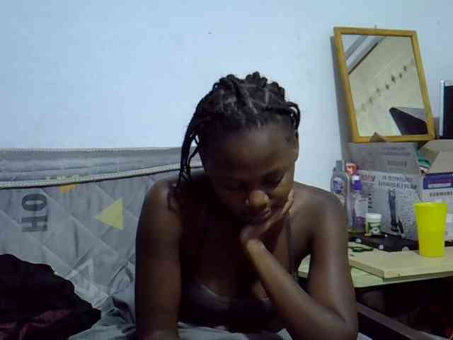 Sexybeiby1 webcam
