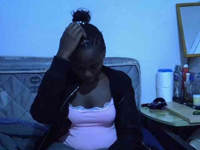 Sexybeiby1 webcam