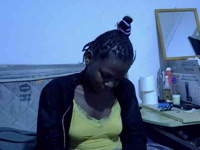 Sexybeiby1 webcam