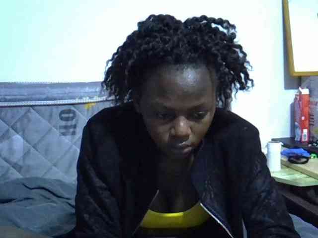 Sexybeiby1 webcam