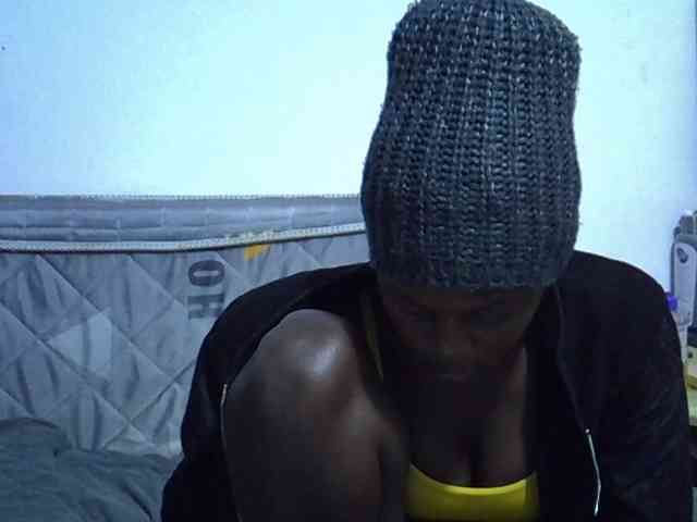 Sexybeiby1 webcam