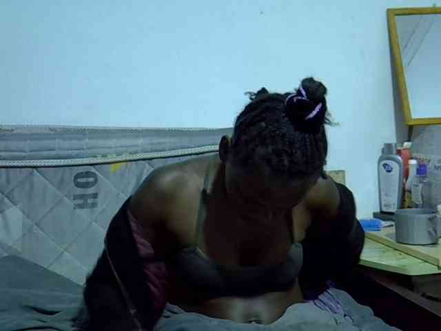 Sexybeiby1 webcam