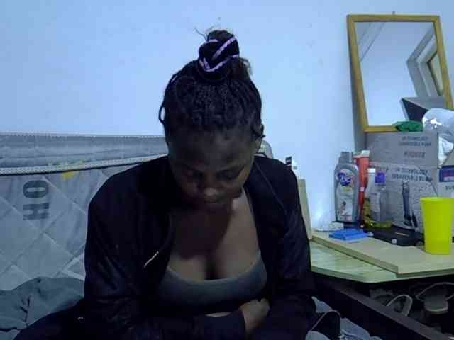 Sexybeiby1 webcam