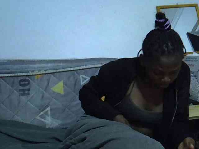 Sexybeiby1 webcam