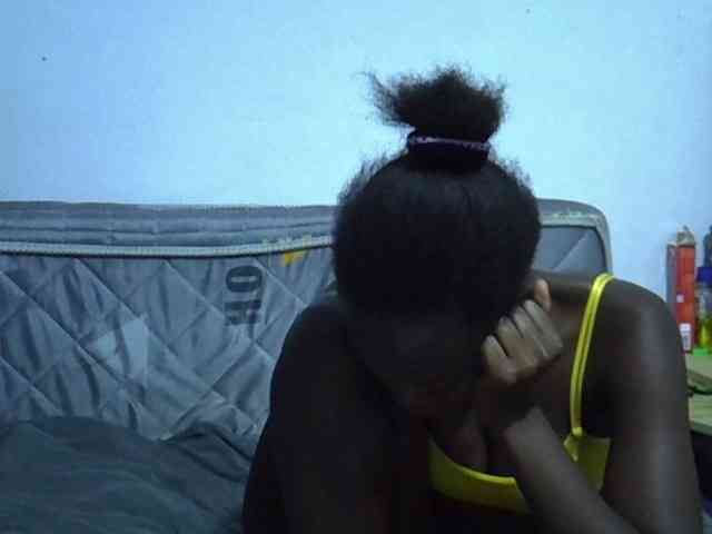Sexybeiby1 webcam
