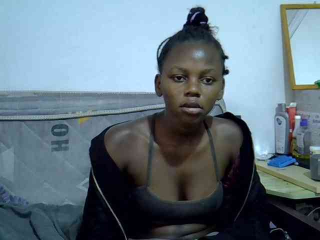 Sexybeiby1 webcam