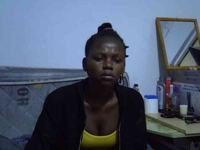 Sexybeiby1 webcam