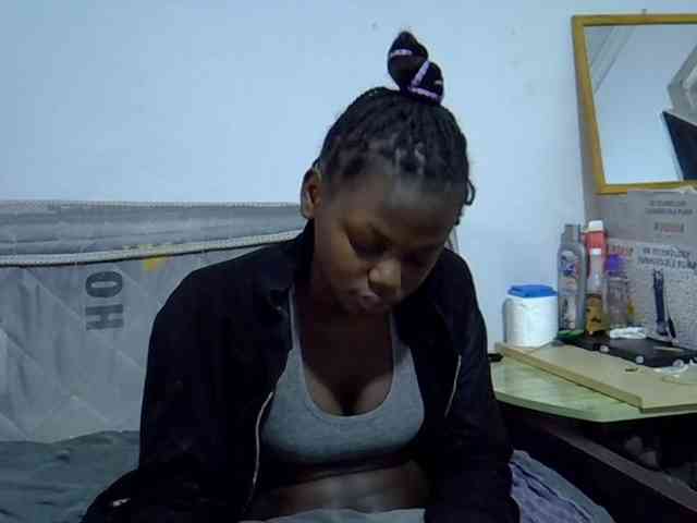 Sexybeiby1 webcam
