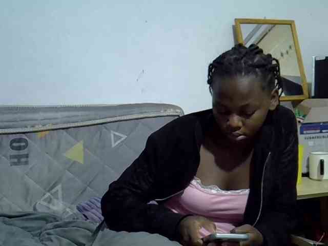 Sexybeiby1 webcam