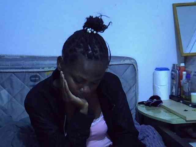 Sexybeiby1 webcam