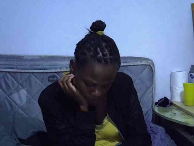 Sexybeiby1 webcam