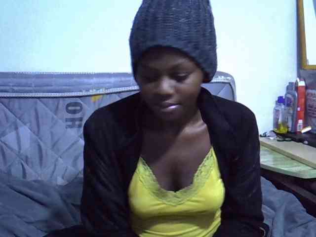 Sexybeiby1 webcam