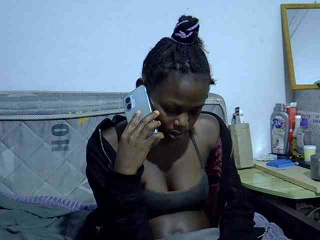 Sexybeiby1 webcam