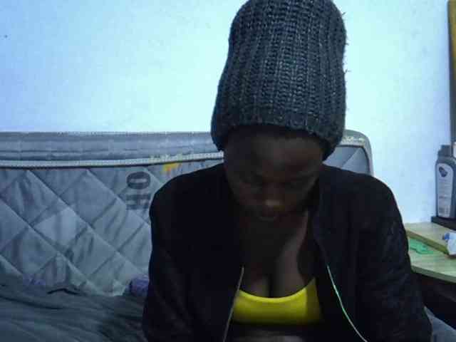 Sexybeiby1 webcam