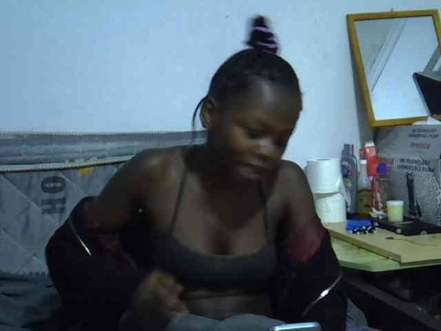 Sexybeiby1 webcam