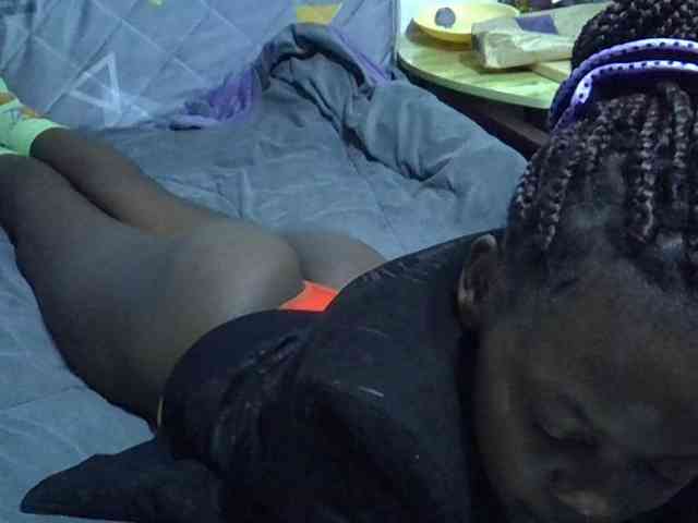 Sexybeiby1 webcam