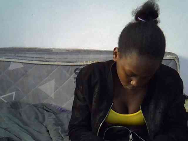 Sexybeiby1 webcam