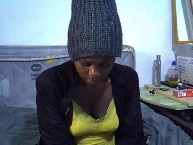 Sexybeiby1 webcam
